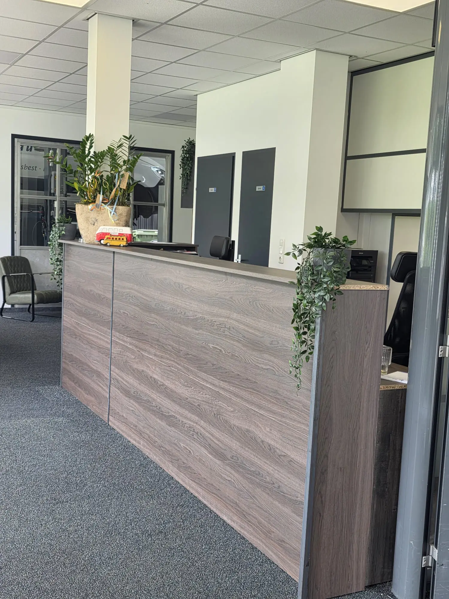 erics-onderhoud-auto-camper-service-balie